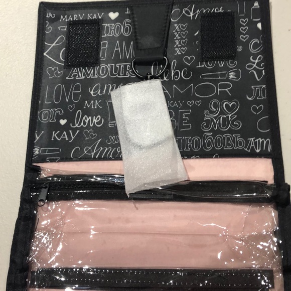 New Mary Kay Roll Up Cosmetic Organizer - Picture 4 of 4